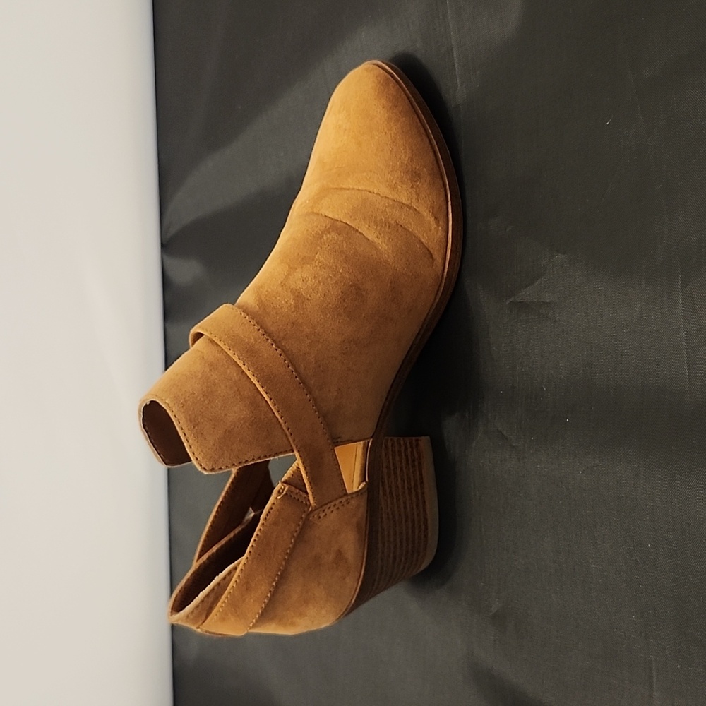 Time And Tru Memory Foam Cut-Out Design Embellish… - image 5